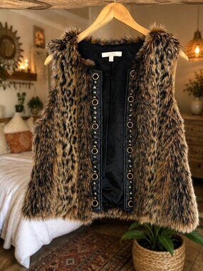 Cache Luxe Faux Fur Vest Studded Leopard Large Animal Open Glam